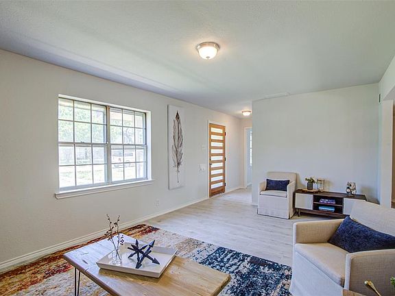 4th image of 3108 Emily Dr
