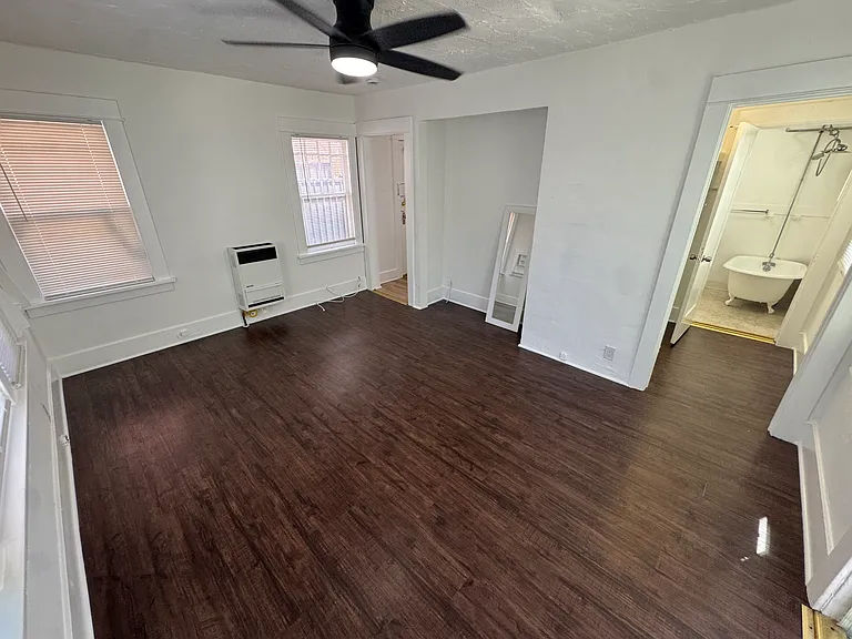 1205 Molino Ave #4 — Photo 2
