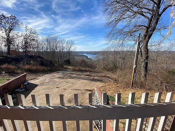 Year round lake view