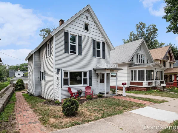 1025 Tamarack Ave NW, Grand Rapids, MI 49504