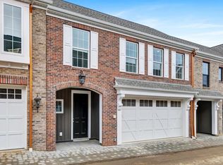 427 Roebling Ct, Cranberry Township, PA 16066