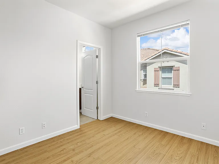 2189 Beech Cir #1 — Photo 15