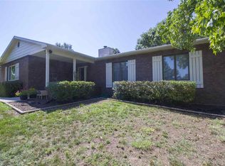 905 Rim Rock Rd, El Dorado, KS 67042