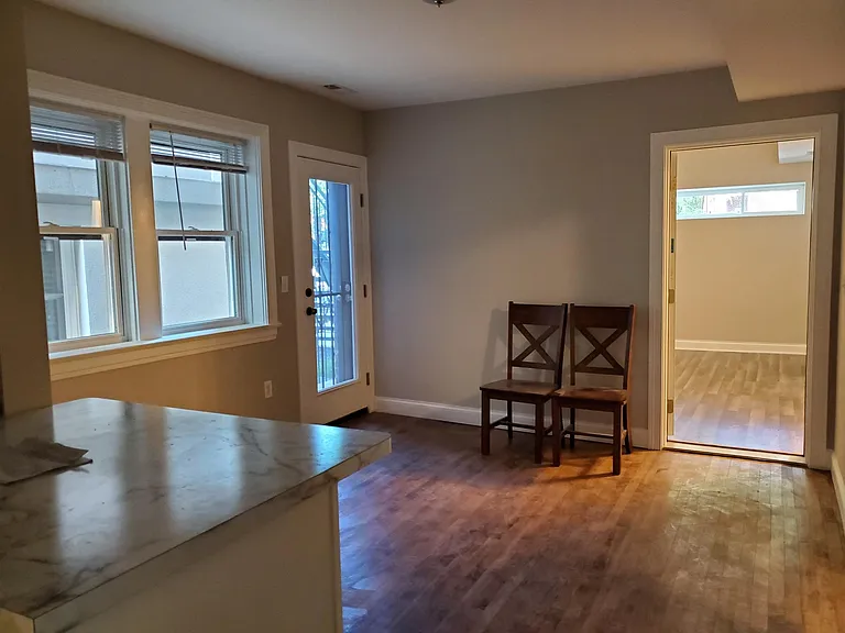 5007 N Western Ave #1 — Photo 3