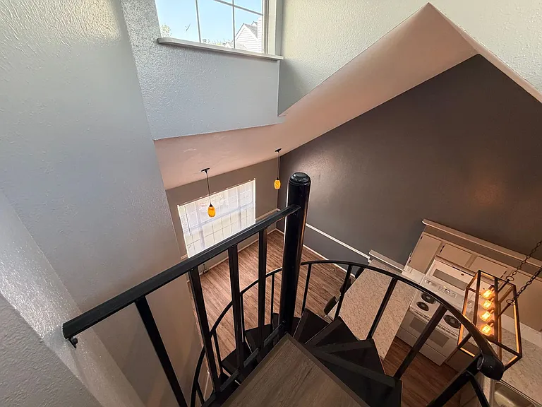 301 Settlers Park Dr — Photo 6