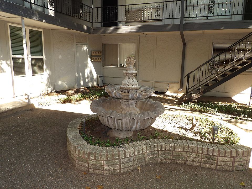 1st image of 4220 Cole Ave #107