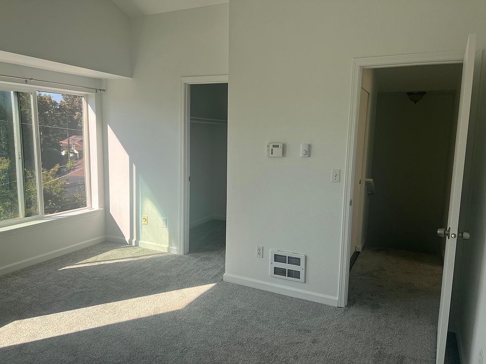 Primary bedroom 1