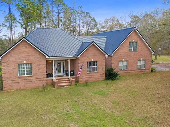 3878 Earlston Rd, Graceville, FL 32440