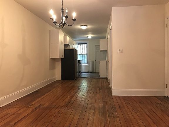 4th image of 338 Park Pl #1