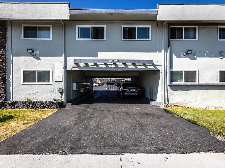10015 Alondra Blvd — Photo 6
