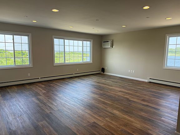 3rd image of 6207 De Costa Ave Floor 2