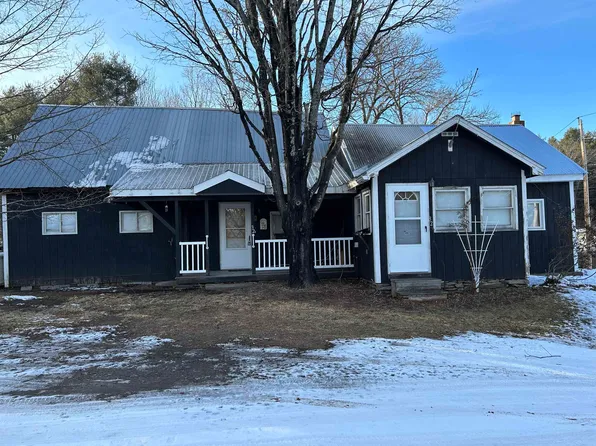 32 Cemetery Road, Springfield, VT 05150