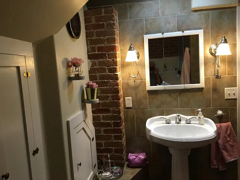 657 Jackson St — Photo 14