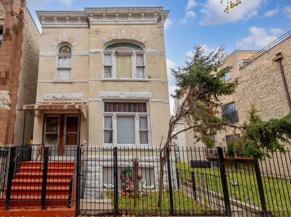 1351 N Campbell Ave, Chicago, IL 60622