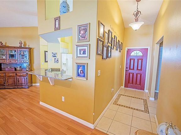 5th image of 30921 Midtown Ct