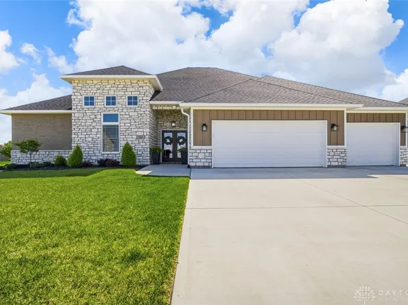 960 Rosenthal Dr, Troy, OH 45373