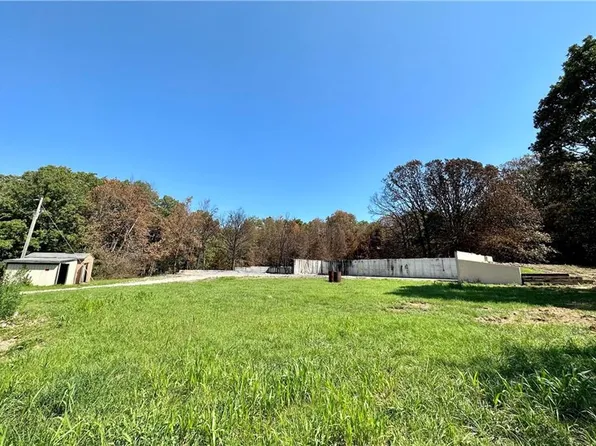 717 SE Y Hwy, Knob Noster, MO 65336