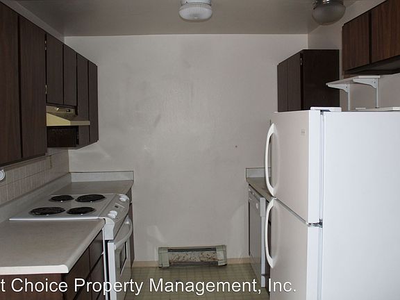 3rd image of 163 N Laguna St