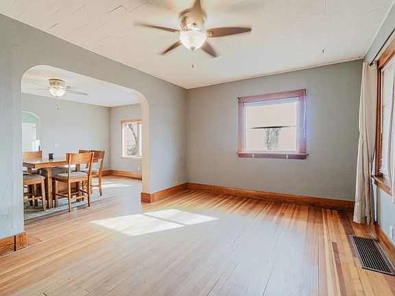 2nd image of 505 4th St