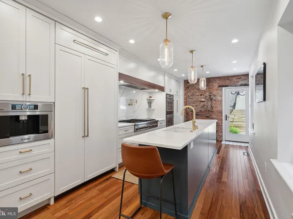 731 N 16th St, Philadelphia, PA 19130