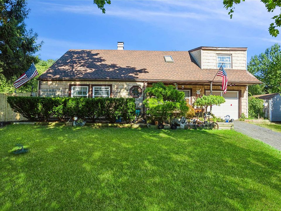 41 Sundial Lane, Bellport, NY 11713 Zillow