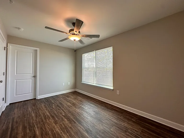 Westbrook Apartments — Photo 15