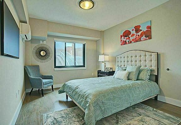 3rd image of 2858 Stillwell Ave APT 2D