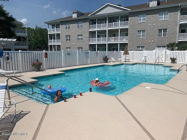 908 Resort Cir #507 — Photo 10
