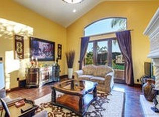 7157 Country Club Dr, La Jolla, CA 92037