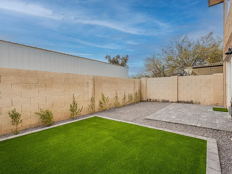 2014 N 51st Way — Photo 1