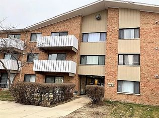 2000 Bayside Dr UNIT 310, Palatine, IL 60074