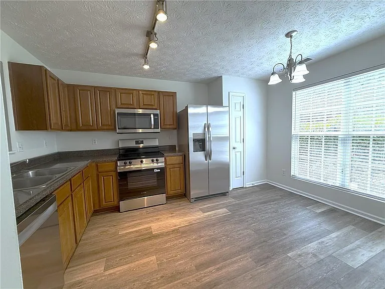 3516 Waldrop Trl — Photo 7