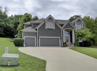 129 NE Misty Meadows Ct, Lees Summit, MO 64064