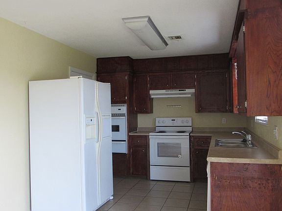 5th image of 4823 NW Williams Ave
