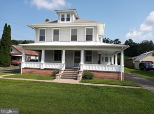200 W Aaron Sq, Aaronsburg, PA 16820