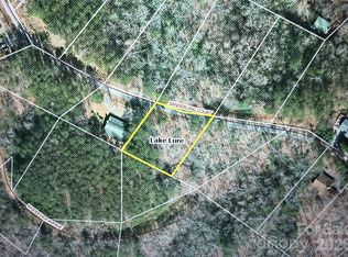 304 Sanderling Ct, Lake Lure, NC 28746