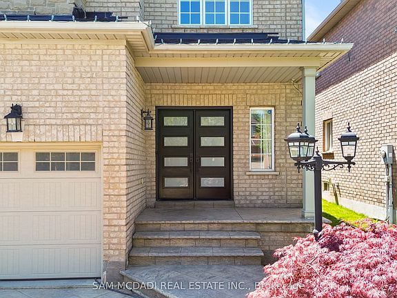 3rd image of 2476 Palmerston Rd