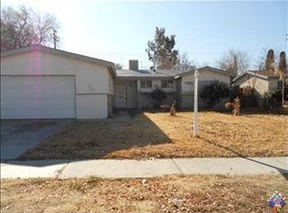 532 E Nugent St, Lancaster, CA 93535