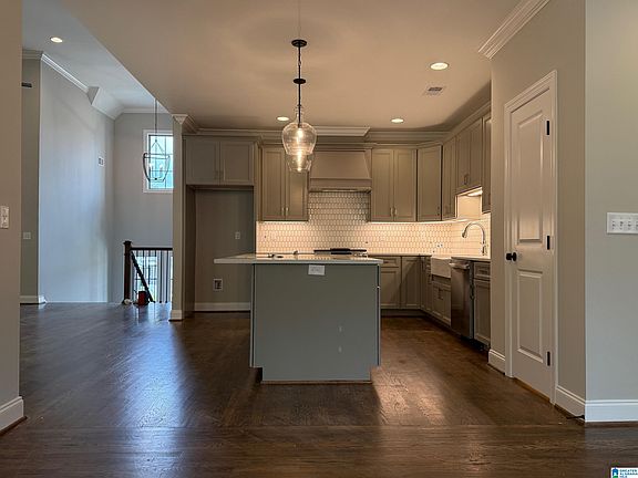 4th image of 517 Grey Oaks Ct