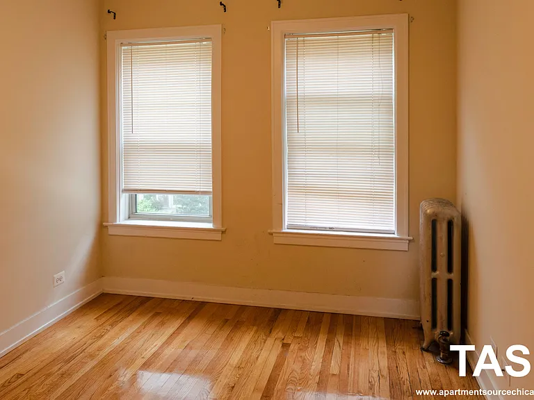 1920 W Winona St #1 — Photo 7