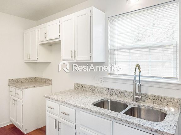5th image of 1866 Wooten St