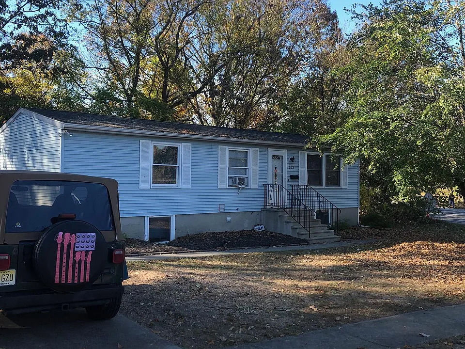 303 Girard Rd N