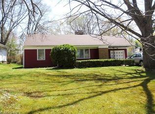 2094 Thornhill Dr, Akron, OH 44313