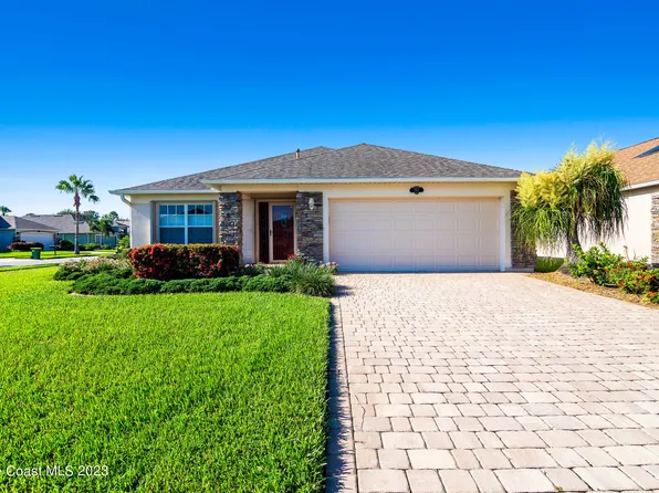 1511 Lago Mar Dr, Melbourne, FL 32940