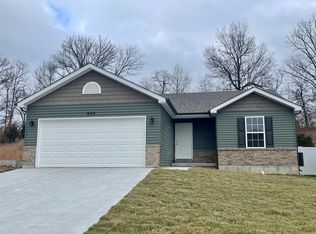 660 Rockshire Dr, Herculaneum, MO 63048