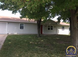 3800 SE Colfax Pl, Topeka, KS 66609