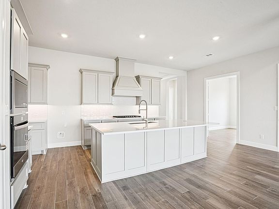 7th image of this home