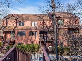 9 Village Way #6, Vernon, NJ 07462