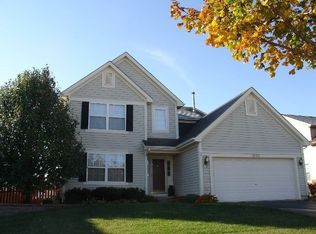 3191 Hopewell Dr, Aurora, IL 60502