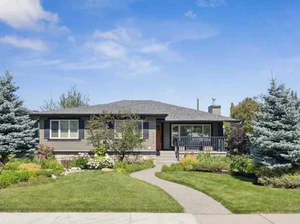 2404 29th Ave SW, Calgary, AB T2T 1N9